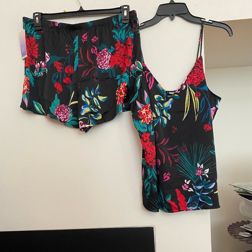 Ladies Sleepwear NWOTS
